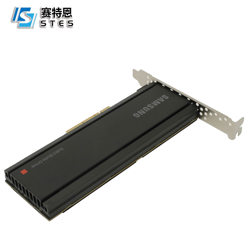 三星PM1735,固态硬盘,PCIe 4.0,NVMe,3.2TB