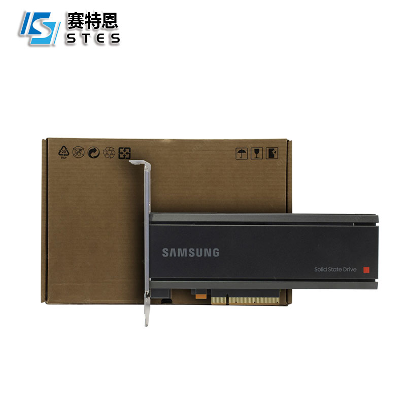 三星 PM1735,12.8TB,HHHL,PCIe 4.0,NVMe固态硬盘,SSD,高速,大容量,稳定可靠