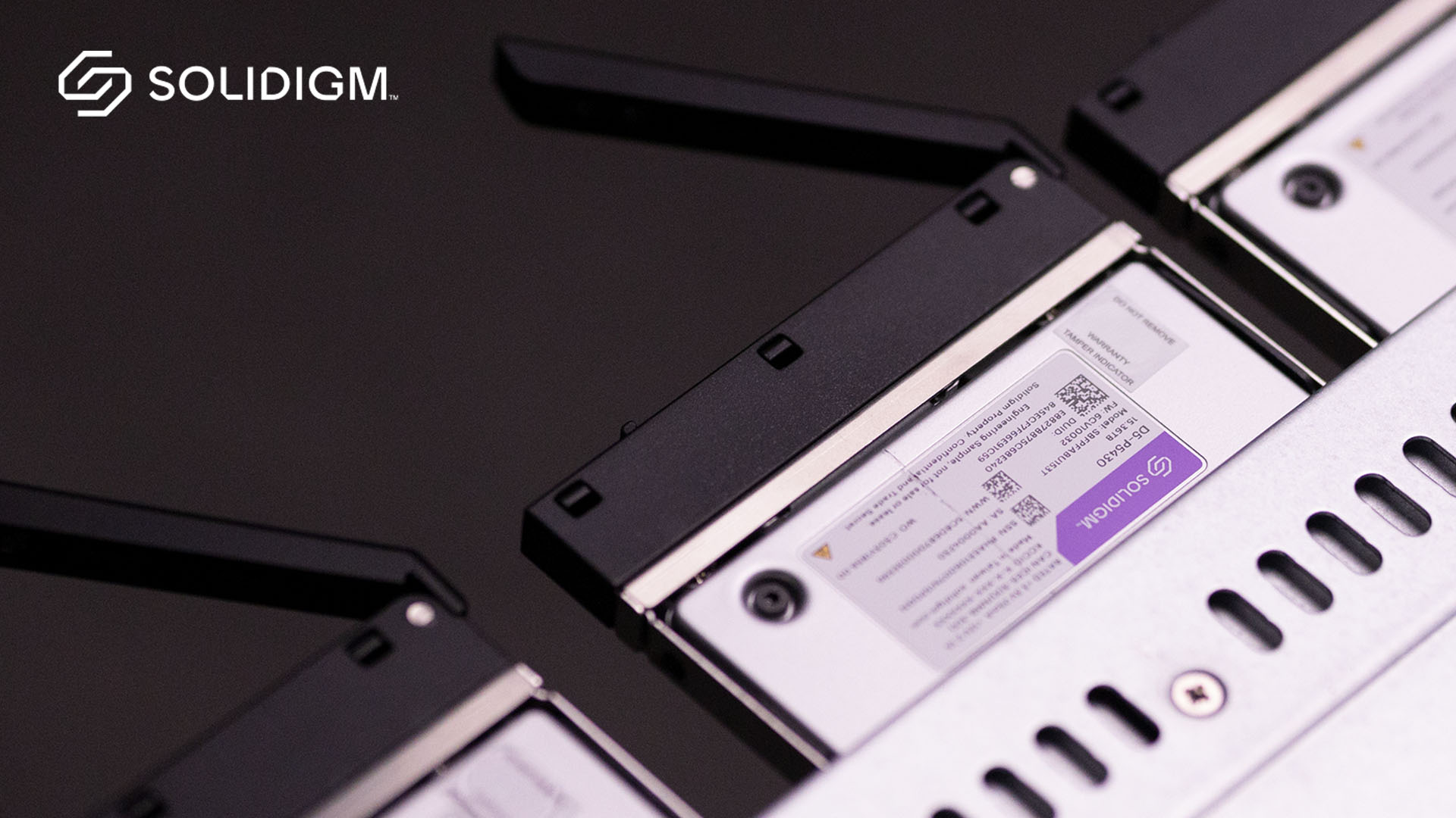SSD 推出 61TB SSD，挑战HDD霸主地位!!!